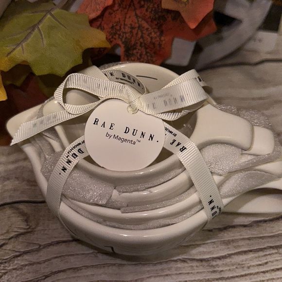 RAE‎ DUNN Artisan Collection Set of 4 Ceramic Measuring Cups With Handles - Picture 3 of 4